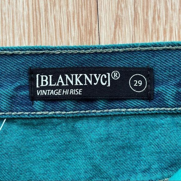 NWT Blank NYC Vintage High-Rise Blue Green Distressed Shorts - Picture 6 of 13